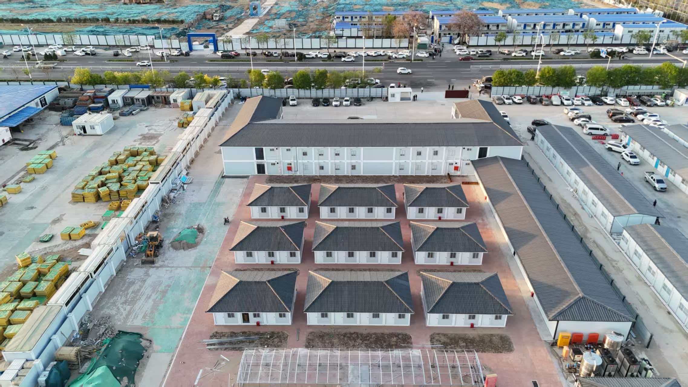 匠心打造裝配式臨建新標(biāo)桿｜山東國(guó)恒綠色建筑特色中式打包箱產(chǎn)品落地，賦能工程建設(shè)提速增效